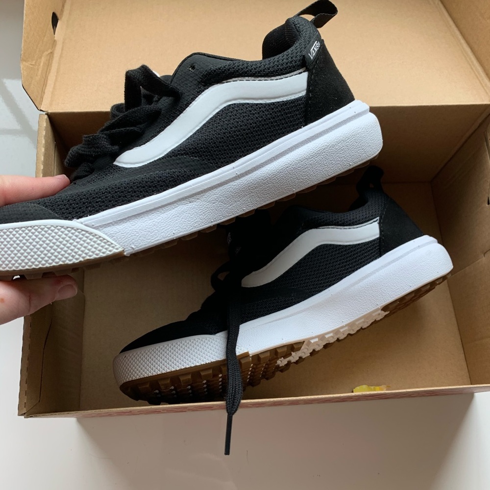 Vans Ultrarange Rapidw - size M 5 & W 6.5